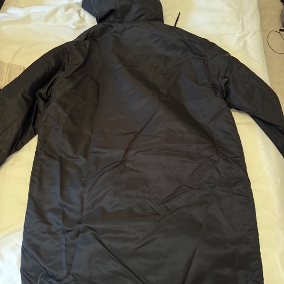 TNA Oversized Quilted Jacket in Black - Picture 6 of 8